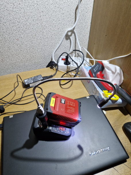 Akku-Adapter f&uuml;r Einhell-Akku 18V 4AH mit Beleuchtung