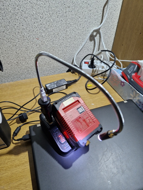 Akku-Adapter f&uuml;r Einhell-Akku 18V 4AH mit Beleuchtung